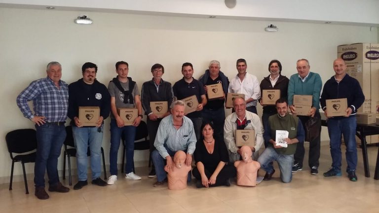 COOPERATIVAS ELÉCTRICAS CON COMPROMISO COMUNITARIO